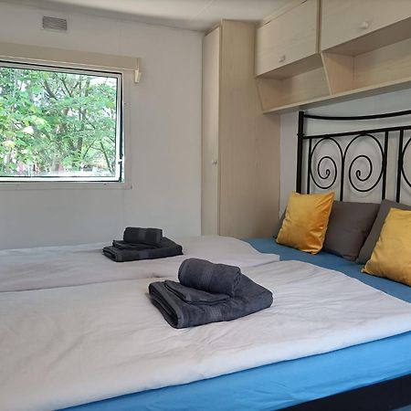 Tinyhaus Idyllisch Am Waldesrand Hotell Cottbus Exteriör bild